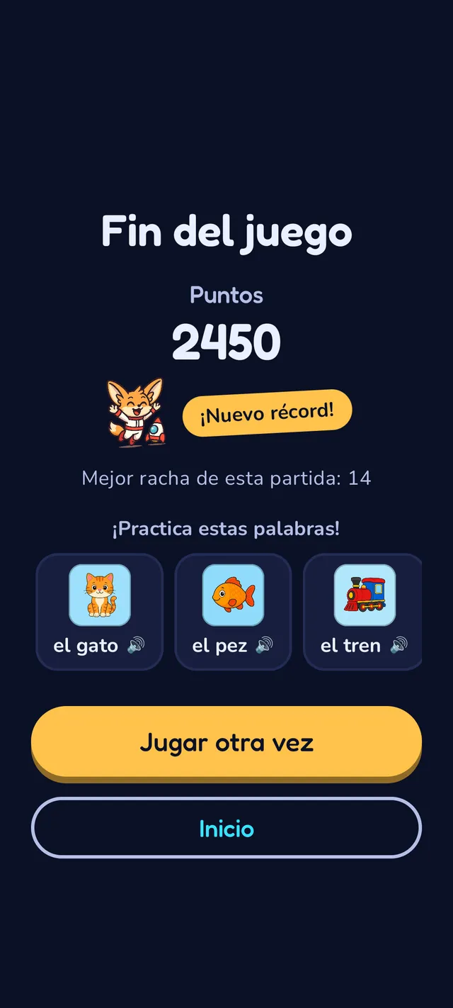 Pantalla de fin de partida mostrando una puntuación de 2450, a Pip el zorrito fénec celebrando junto a una insignia '¡Nuevo récord!', y tres tarjetas de repaso de palabras para gato, pez y tren con iconos de altavoz para repetir su pronunciación.